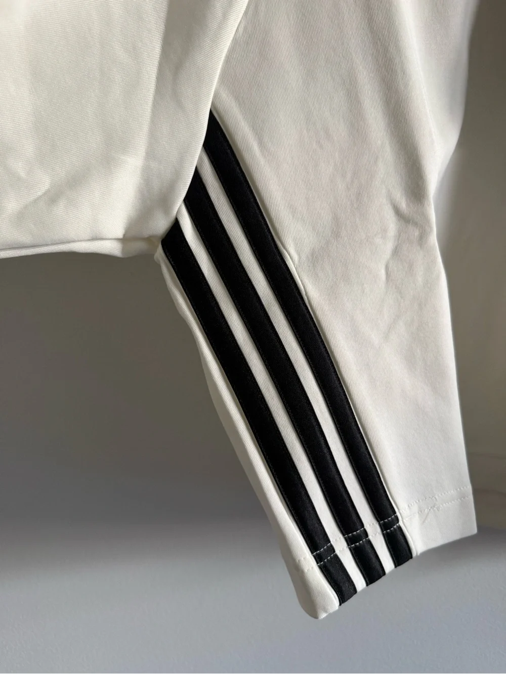 Adidas Cream Women's Crewneck Sweatshirt with Black Stripe Accents - Picture 6 of 7
